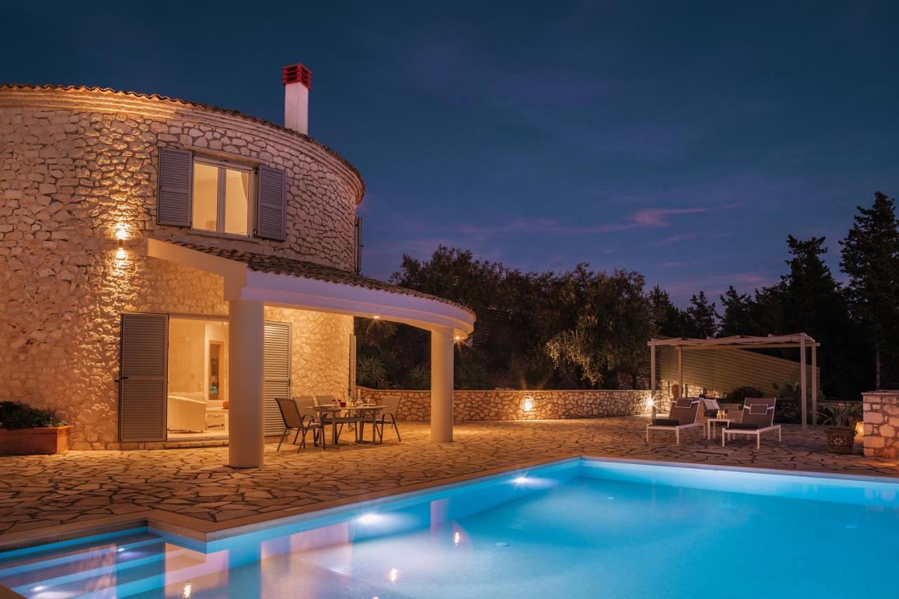 The Round House Villa Vlachopoulatika Bagian luar foto
